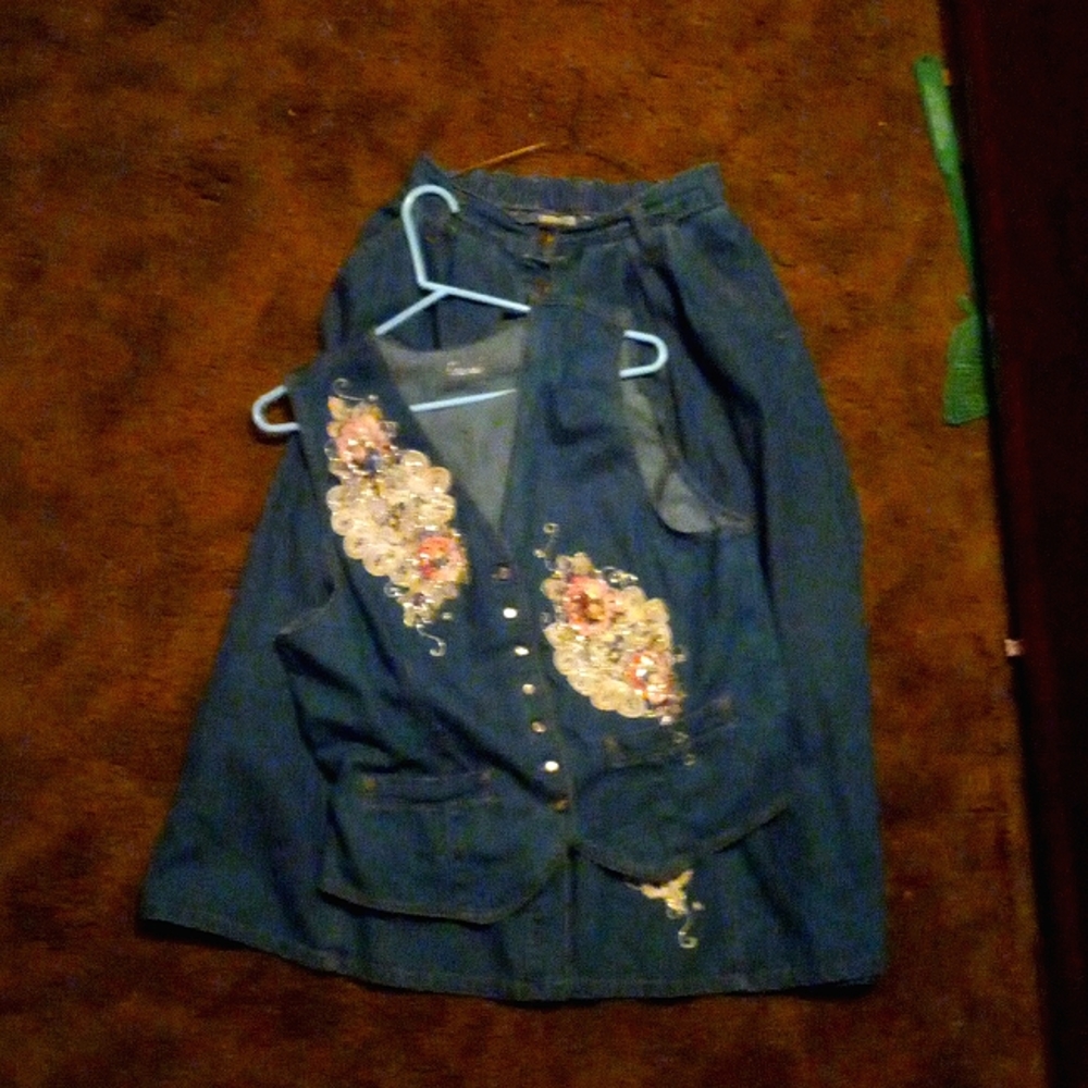 Jean Vest ,ear rings ,3/4 length skirt size 12 Clasic eleme embroidered flowers